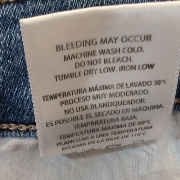 Frayed Hem Light Blue Women's Jeans - Picture 10 of 16